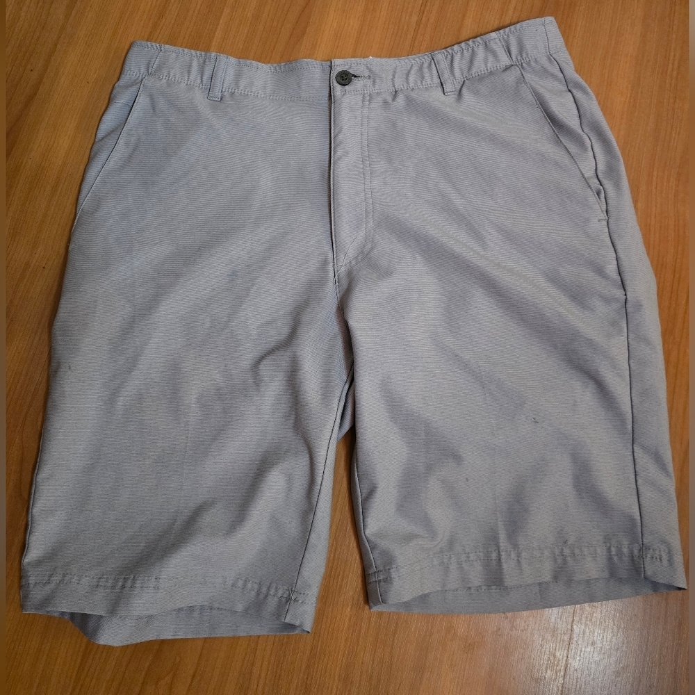 Men's Pebble Beach Gray Casual Shorts Size 34